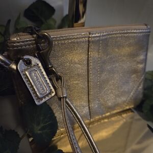 Coach Metallic Leather Wristlet Pouch Gold Zip Top Small Clutch Bag